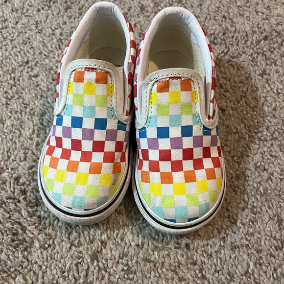 Vans - Picture 3 of 3